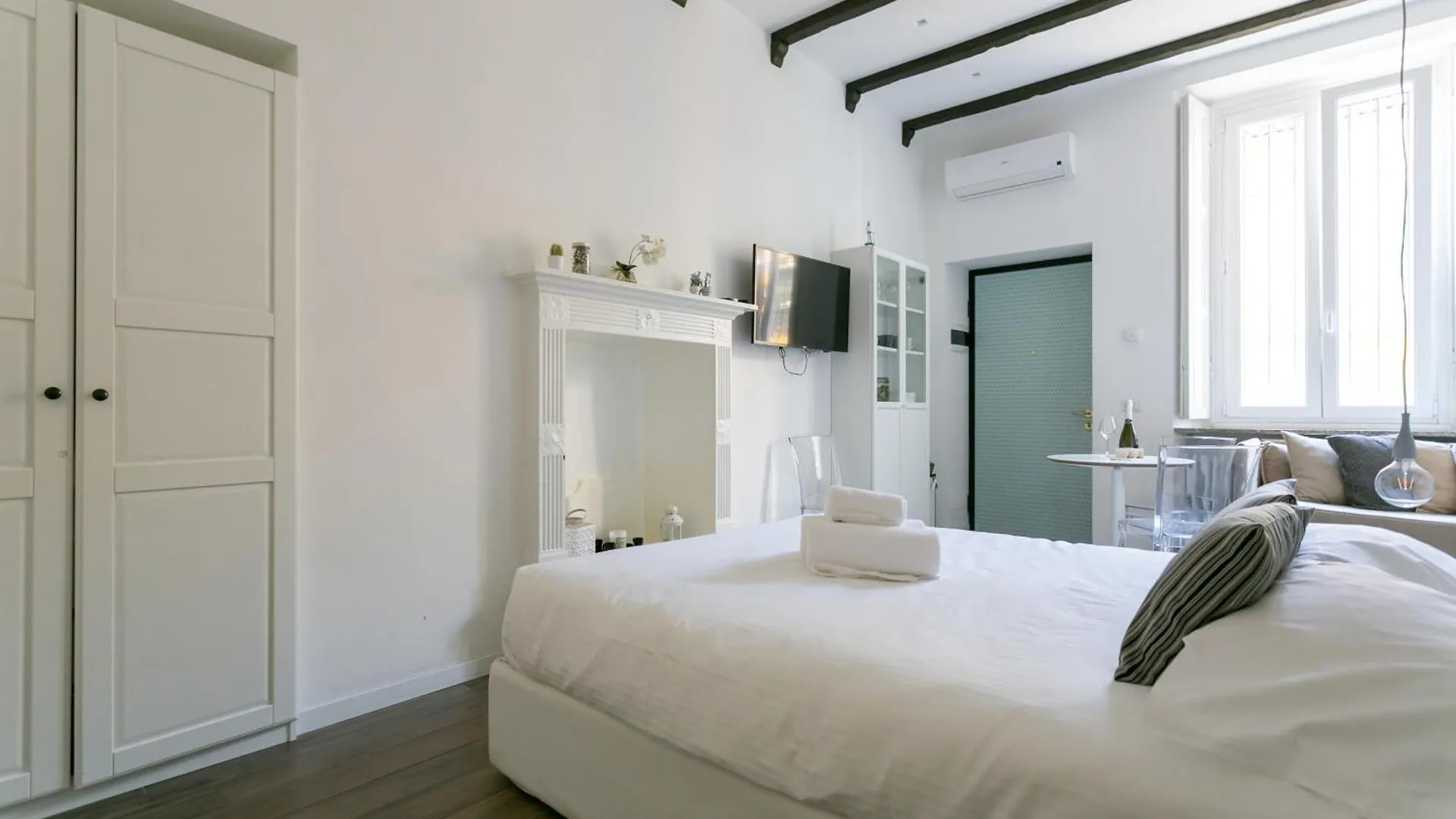 Milano Apartments Navigli Włochy